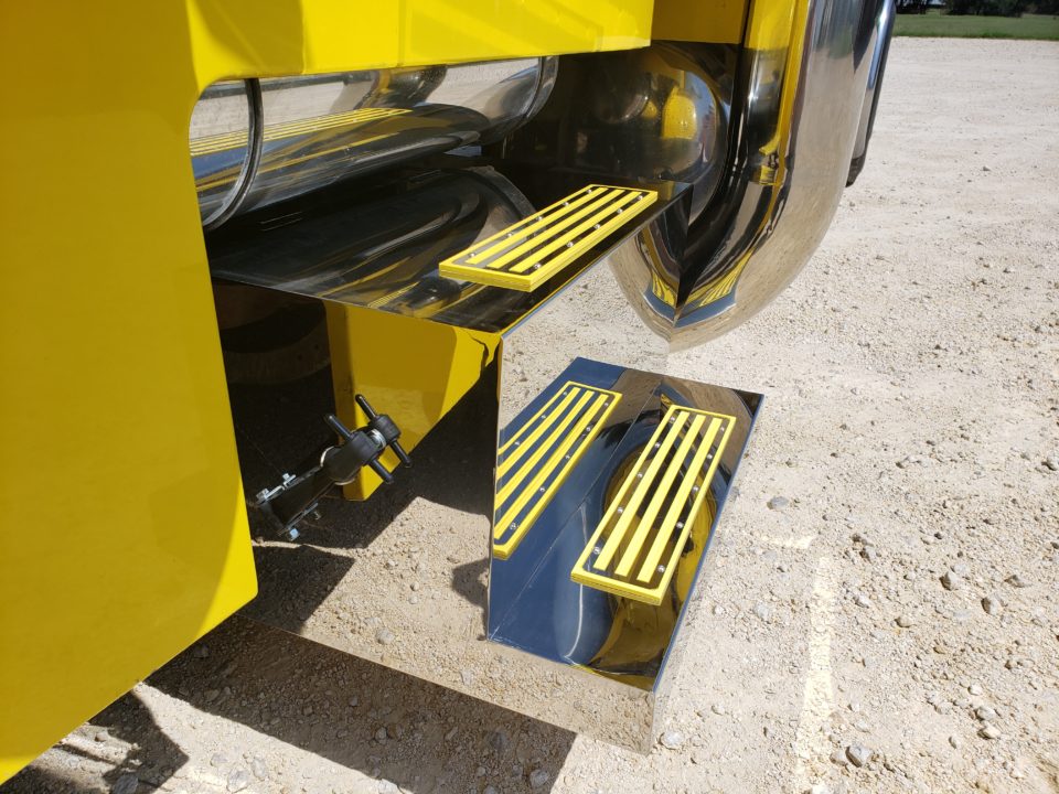 American Eagle Exhaust Stephenville Texas - Stainless Steel Step Boxes & Battery Boxes Yellow Step Plates 3