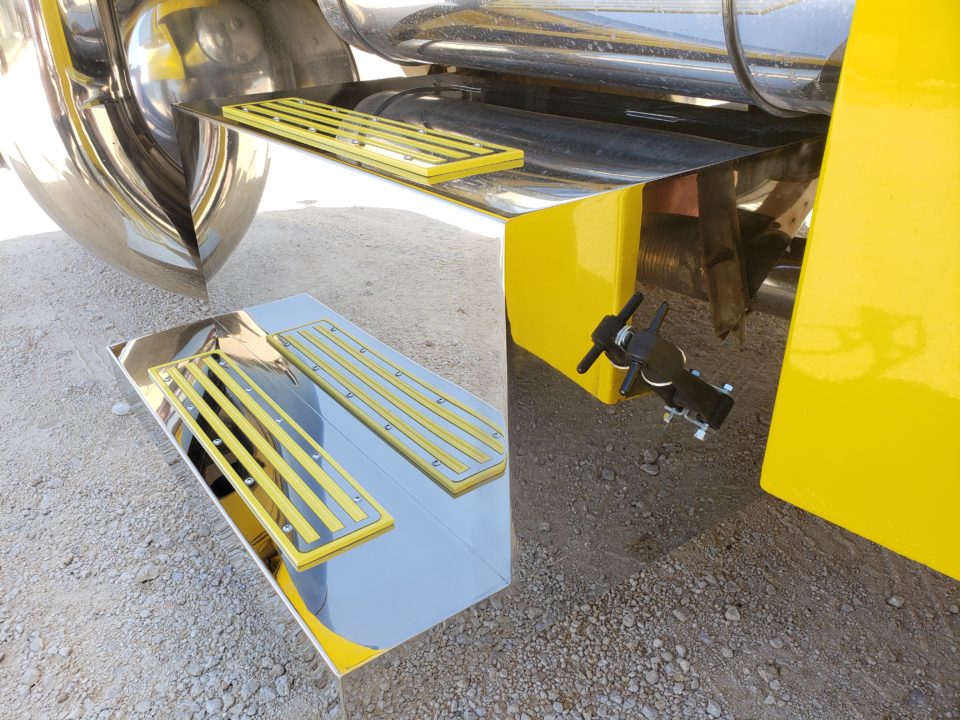 American Eagle Exhaust Stephenville Texas - Stainless Steel Step Boxes & Battery Boxes Yellow Step Plates 2